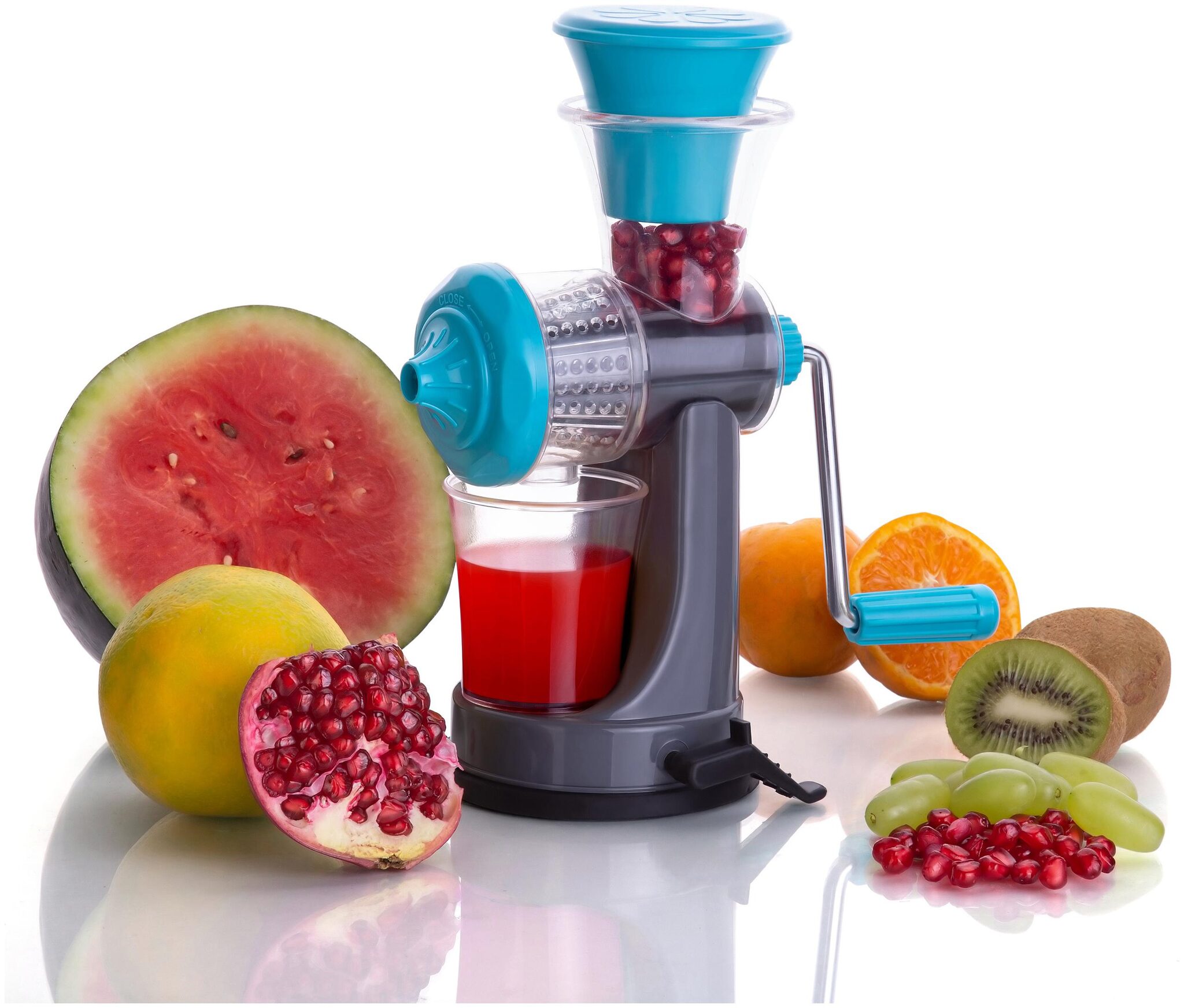 

Vittamix Blue Nano Fruit Vegetable Plastic Hand Juicer (Blue Pack of 1)