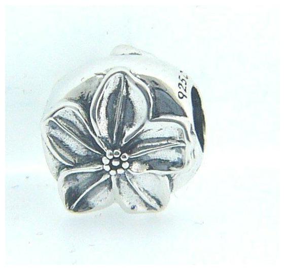 

2010-3216 CHAMILIA STERLING SILVER SEPTEMBER FORGET ME NOT CHARM NEW IN POUCH