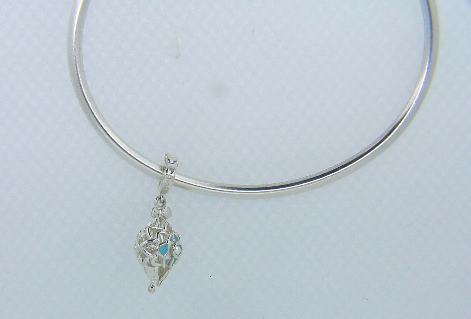 

4011-0569 CHAMILIA STERLING SILVER LIMITED EDITION NORTH STAR BRACELET BOX SET