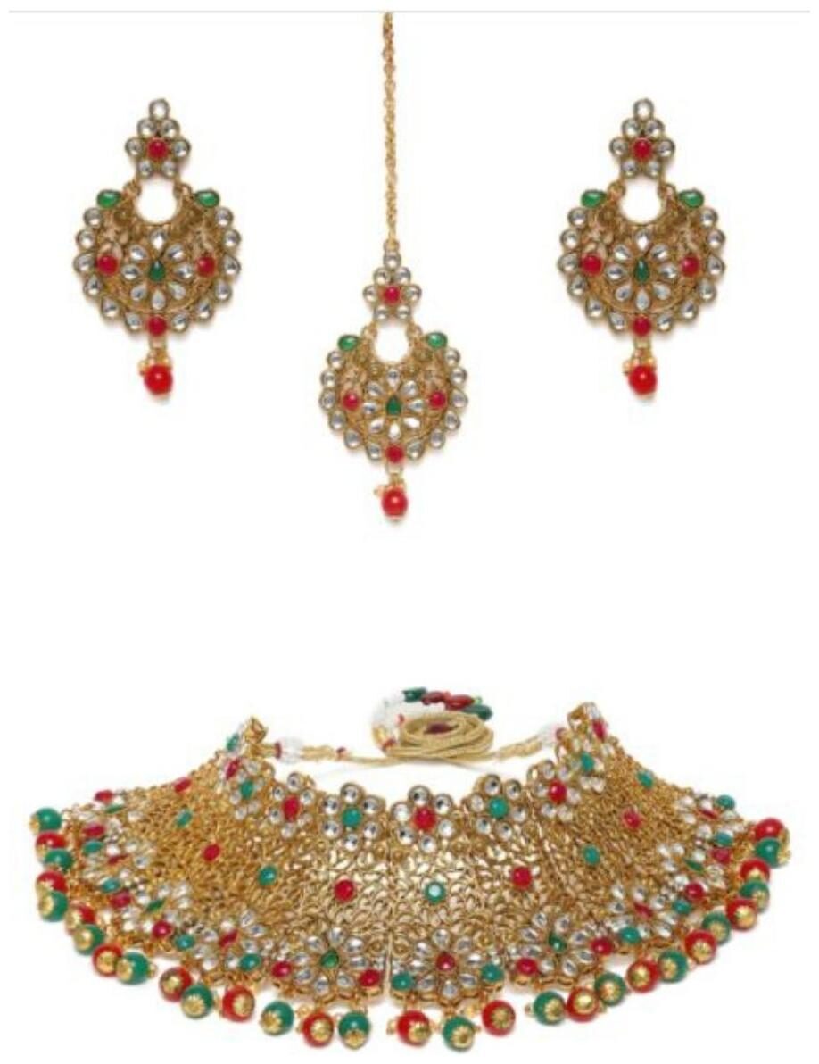 

AccessHer Bridal choker jewellery set with earrings and maang tika embellished with Kundan pearls Beads for women and girls