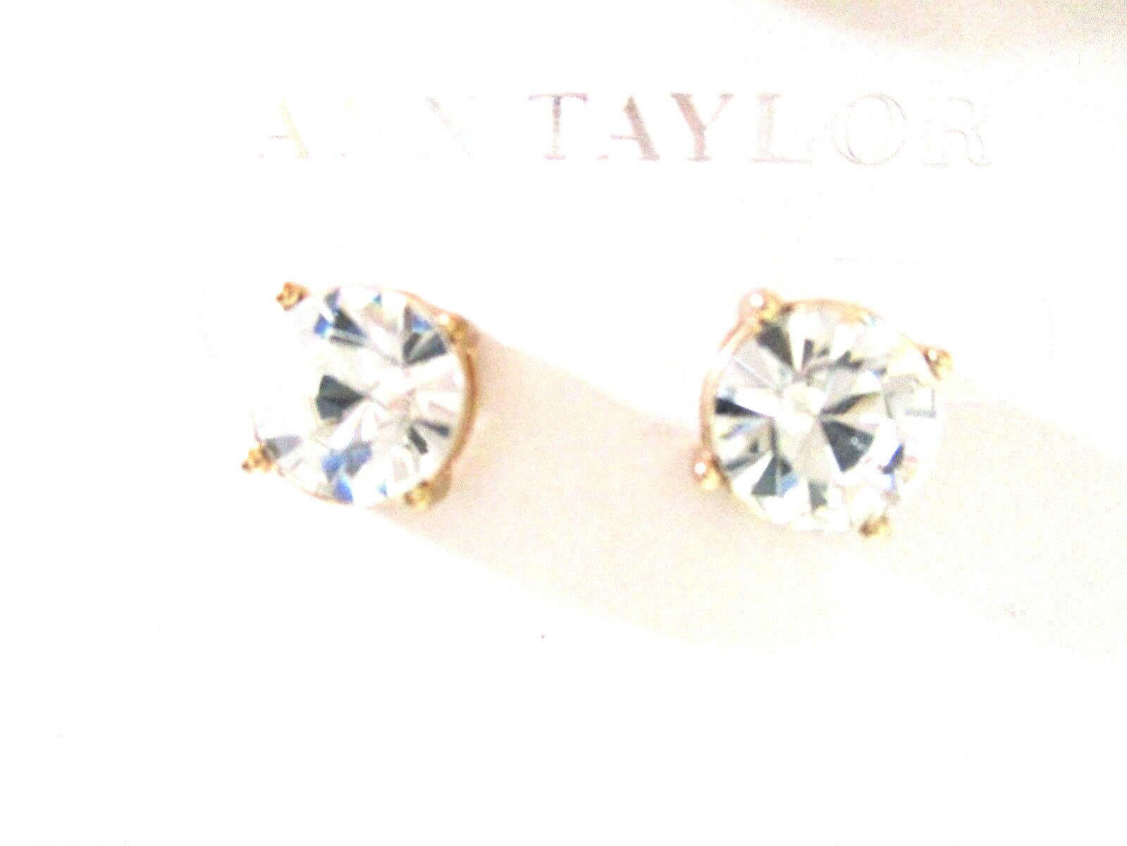 

Ann Taylor Womens solitaire round Brilliant Crystal stud earrings NWT 29 99