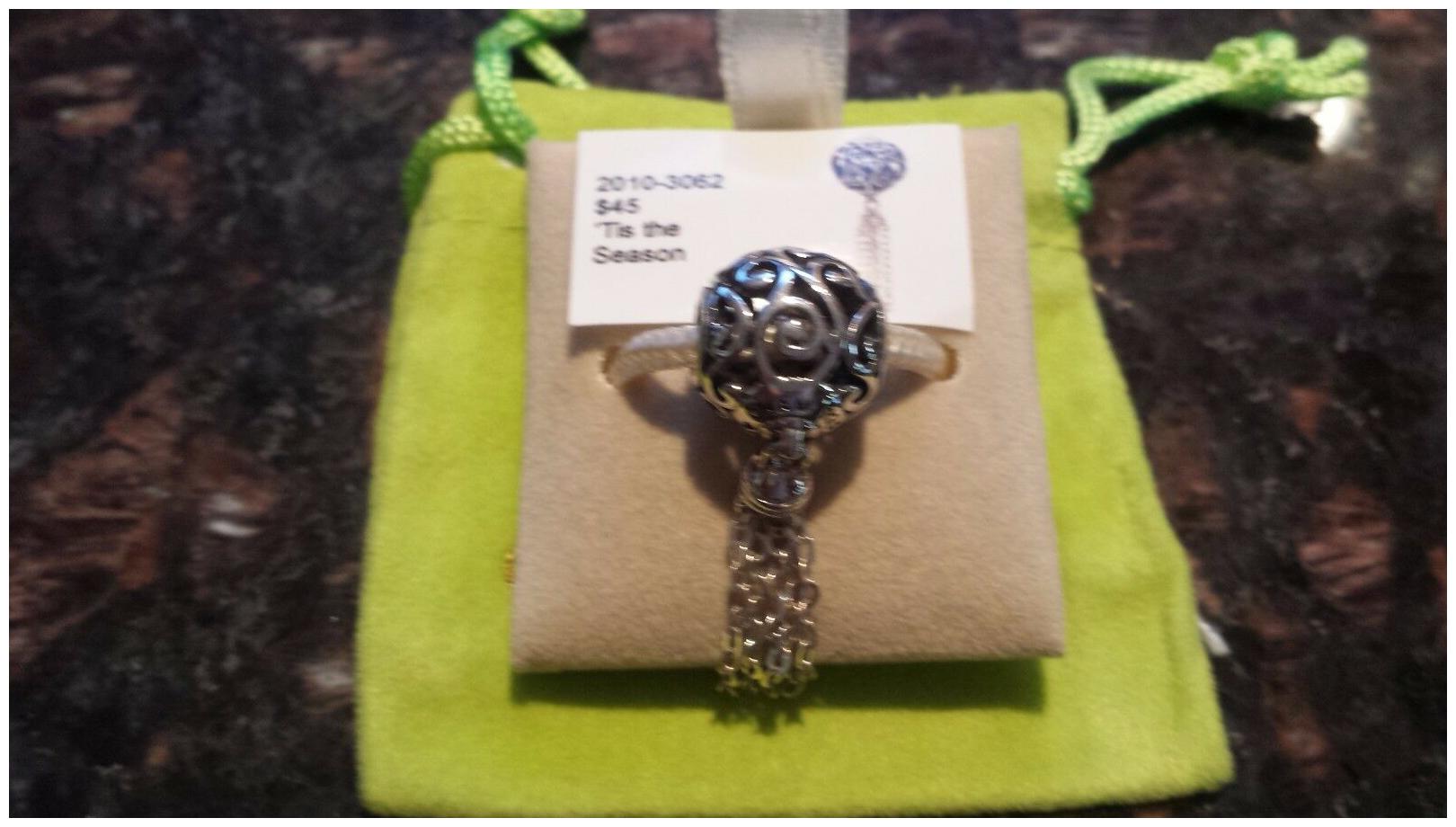 

Authentic Chamilia Tis the Season Christmas Charm