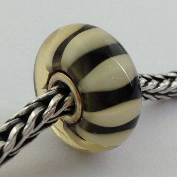 

Authentic Trollbeads Murano Glass Organic Stripe (B) Bead Charm 61436 New