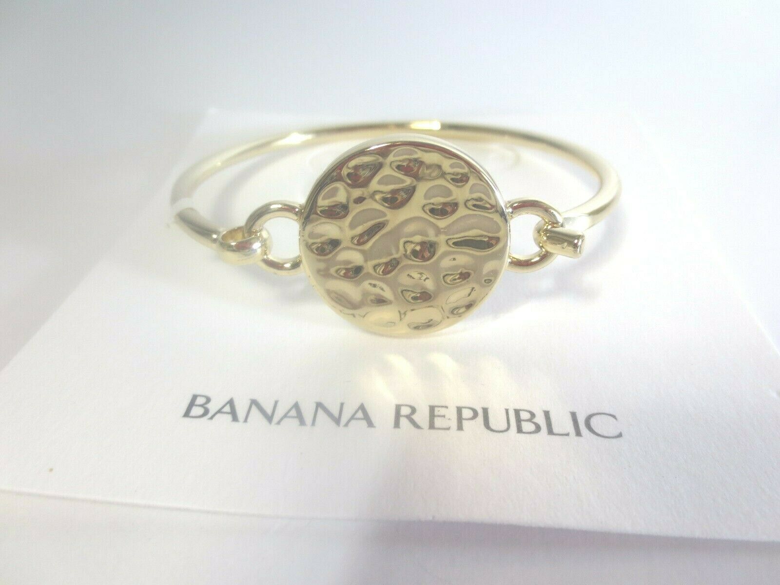 

Banana Republic Women s Hammered Disc Hinged Cuff Bracelet NWT 45 GOLD
