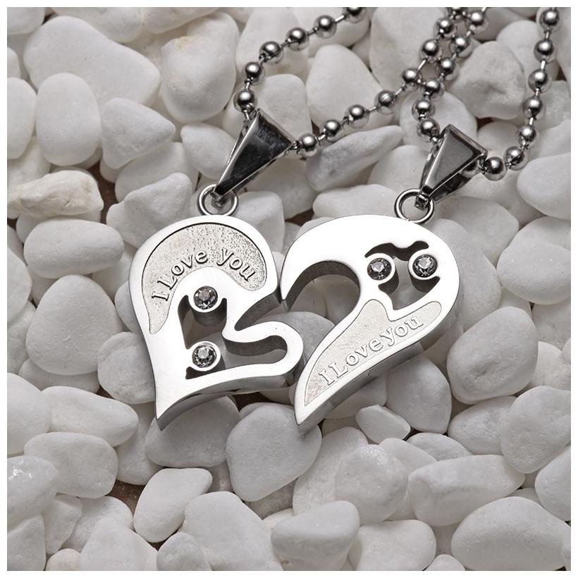 

BAZAR INDIA hot sale couple jewelry stainless steel broken half heart pendant couple necklace