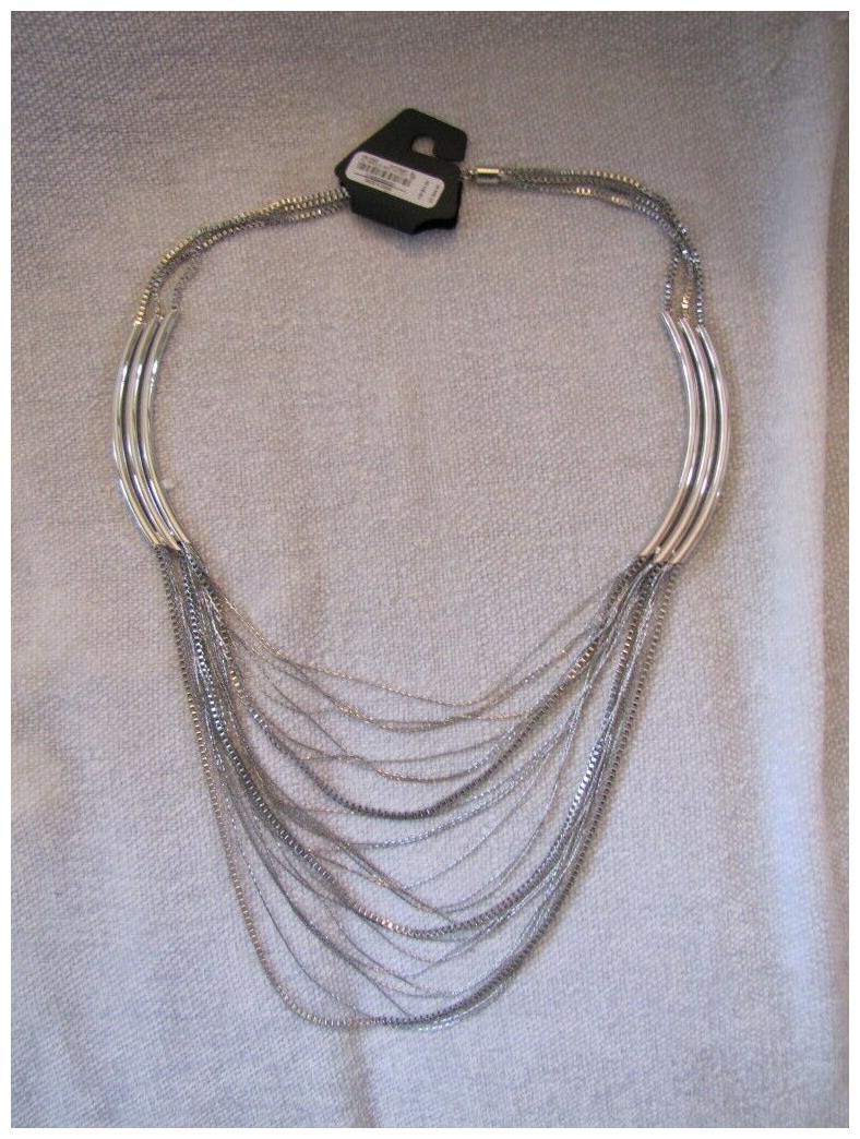 

Bebe necklace frindge draped silver chain 214062
