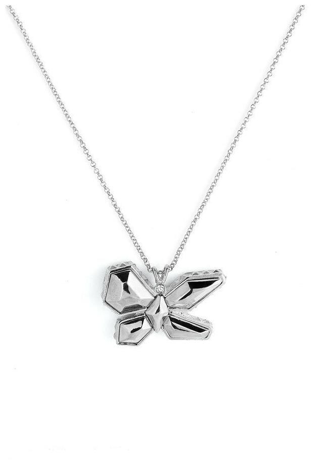 

Belle Noel Kim Kardashian Butterfly Pendant 16 chain