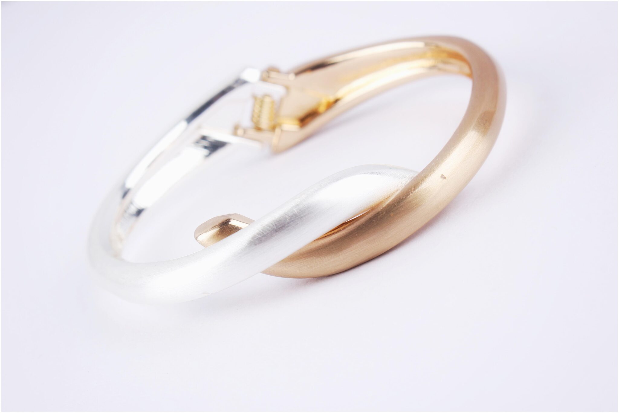 

Belleziya Stylish Sleek Wristband Gold Silver Finish For Casual And Formal Wear For Women Girls