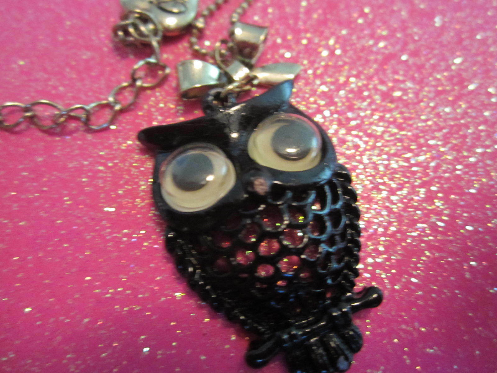 

Betsey Johnson Mismatched or Imperfect Item 90