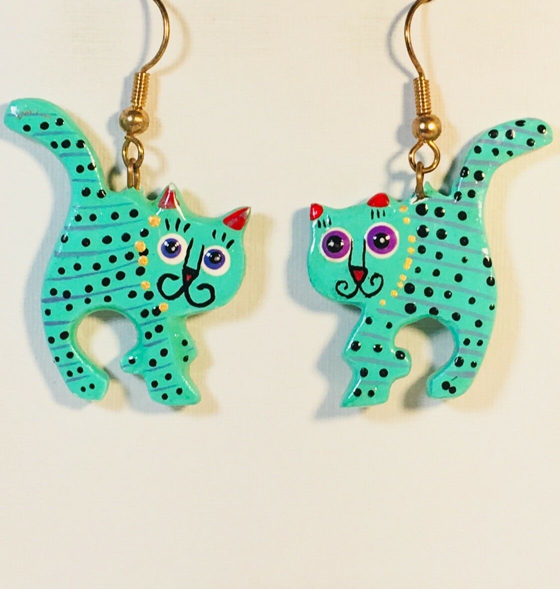 

CAT DANGLE EARRINGS L BURCH Theme Bali Handmade green yellow pink blue RARE