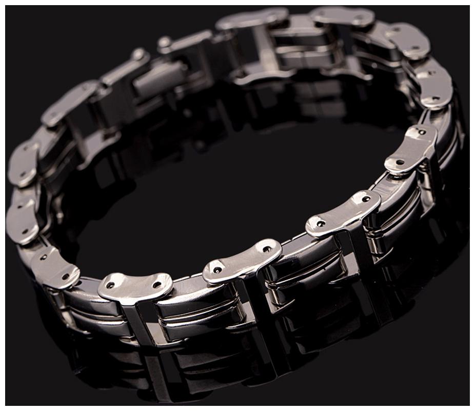 

Dare by Voylla Royal Links Men s Steel Bracelet
