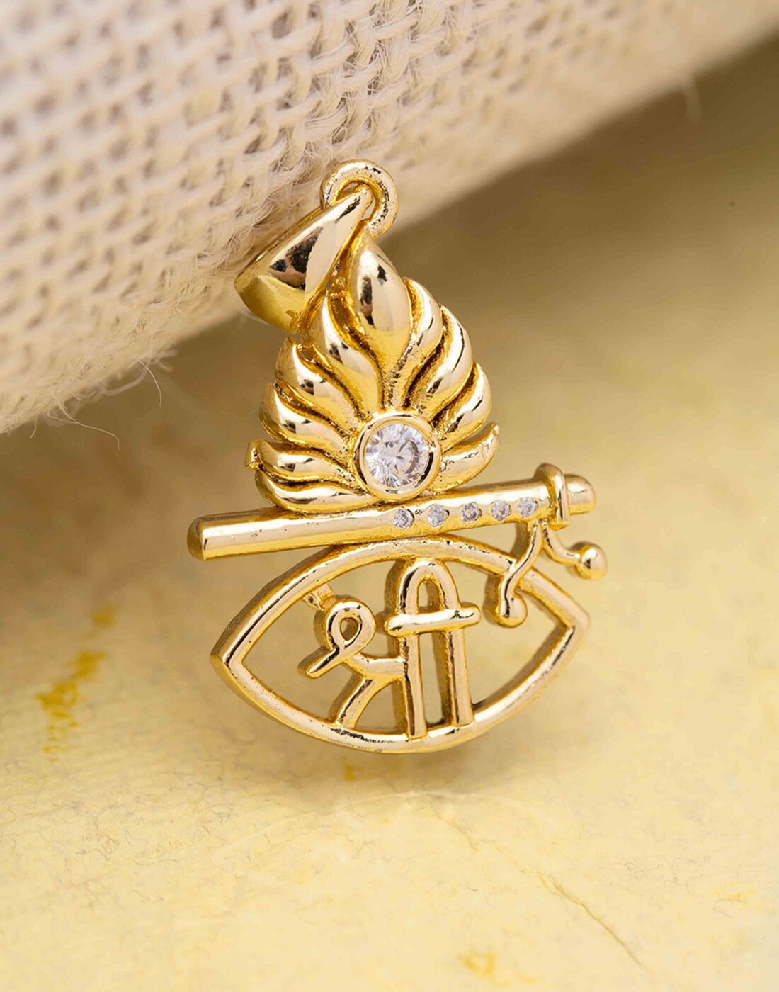 

Dare by Voylla Spiritual Saga Shree Krishna Pendant