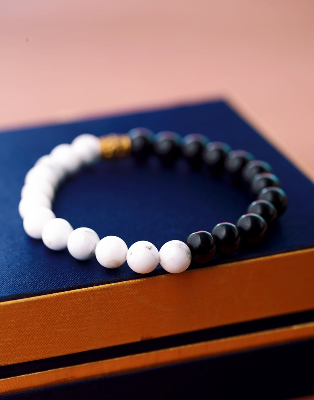 

Dare by Voylla Natural Beads Black and White Bracelet