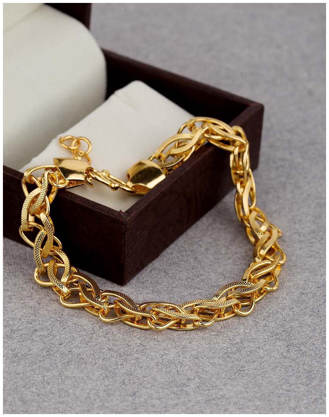 

Dare by Voylla Stylish Linking Laureate Bracelet in Yellow Gold Plating