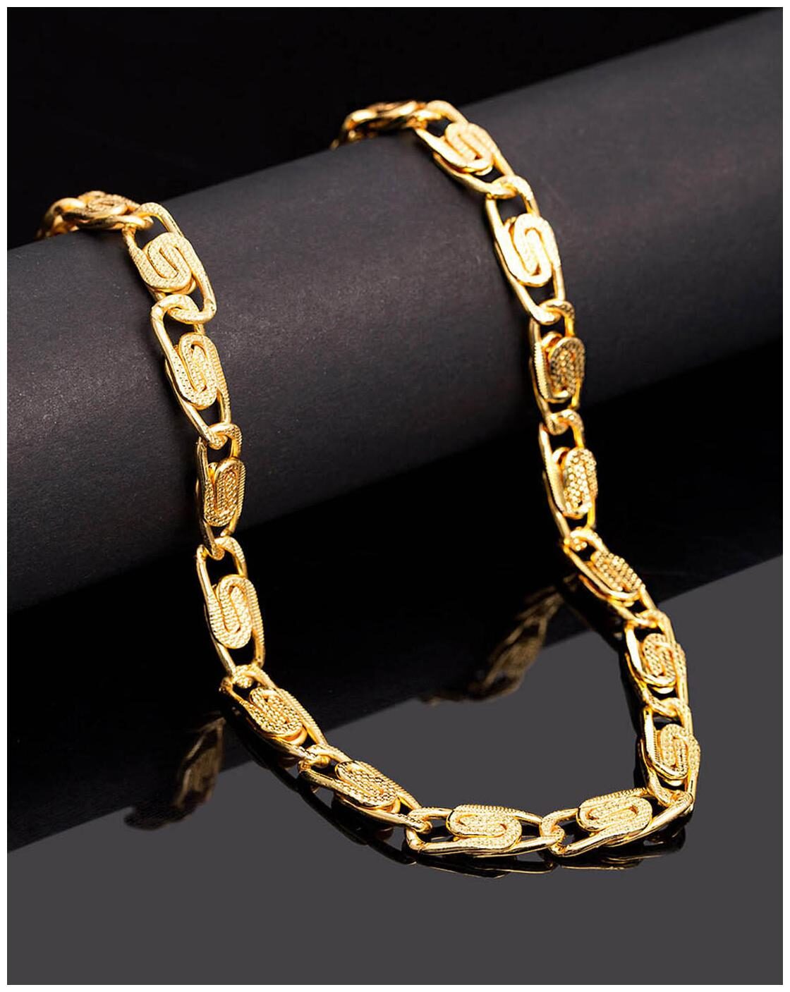 

Dare by Voylla Golden Links Yellow Gold Plated Chain For Men