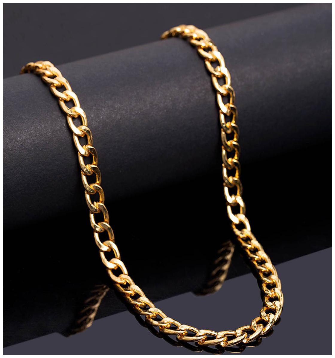 

Dare by Voylla Hollow Curb Link Chain from Golden Links
