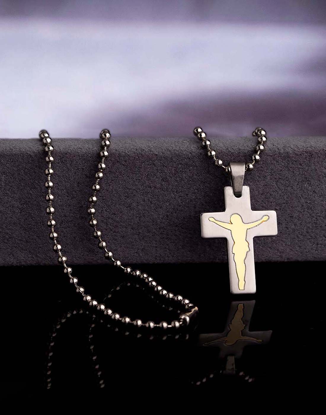 

Dare by Voylla Faith and Trust Jesus Christ Pendant