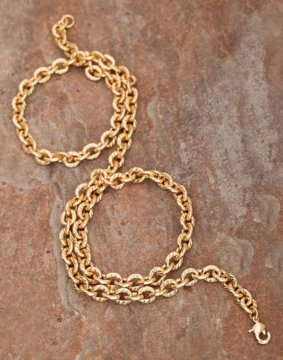 

Dare by Voylla Yellow Gold Plated Rolo Chain For Men