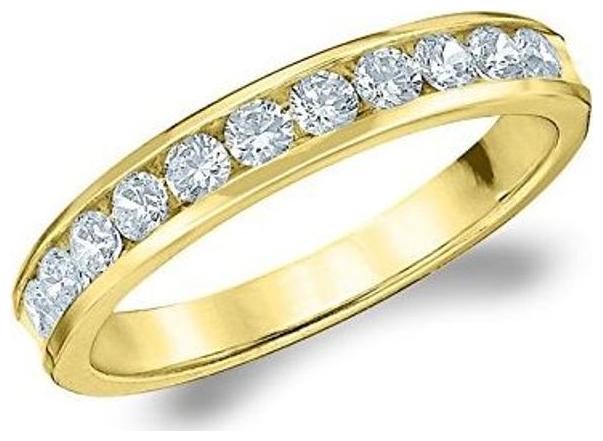 

DIAMOND ROUND RING GOLDEN