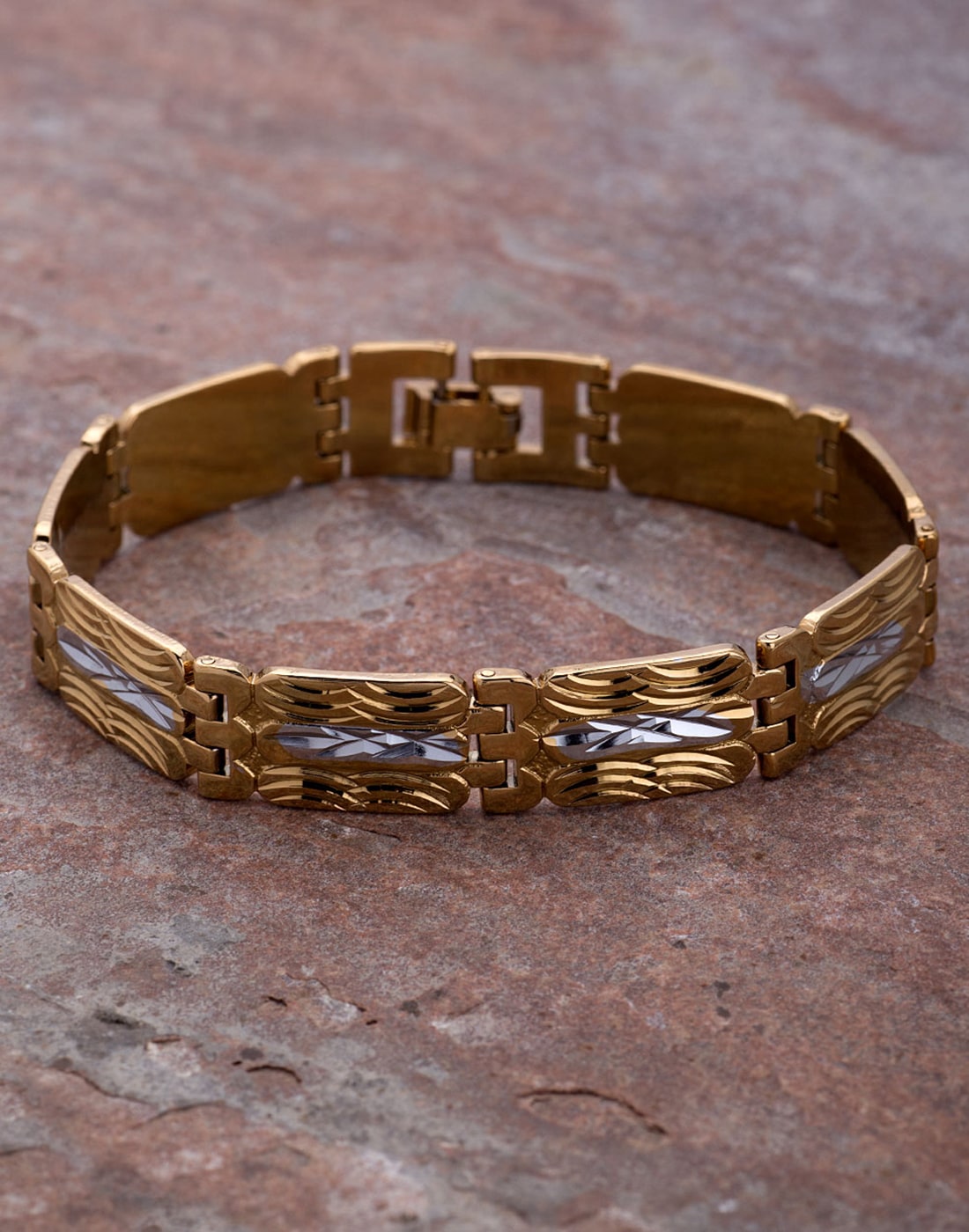 

Dare by Voylla Dual Plated Textured Men s Bracelet