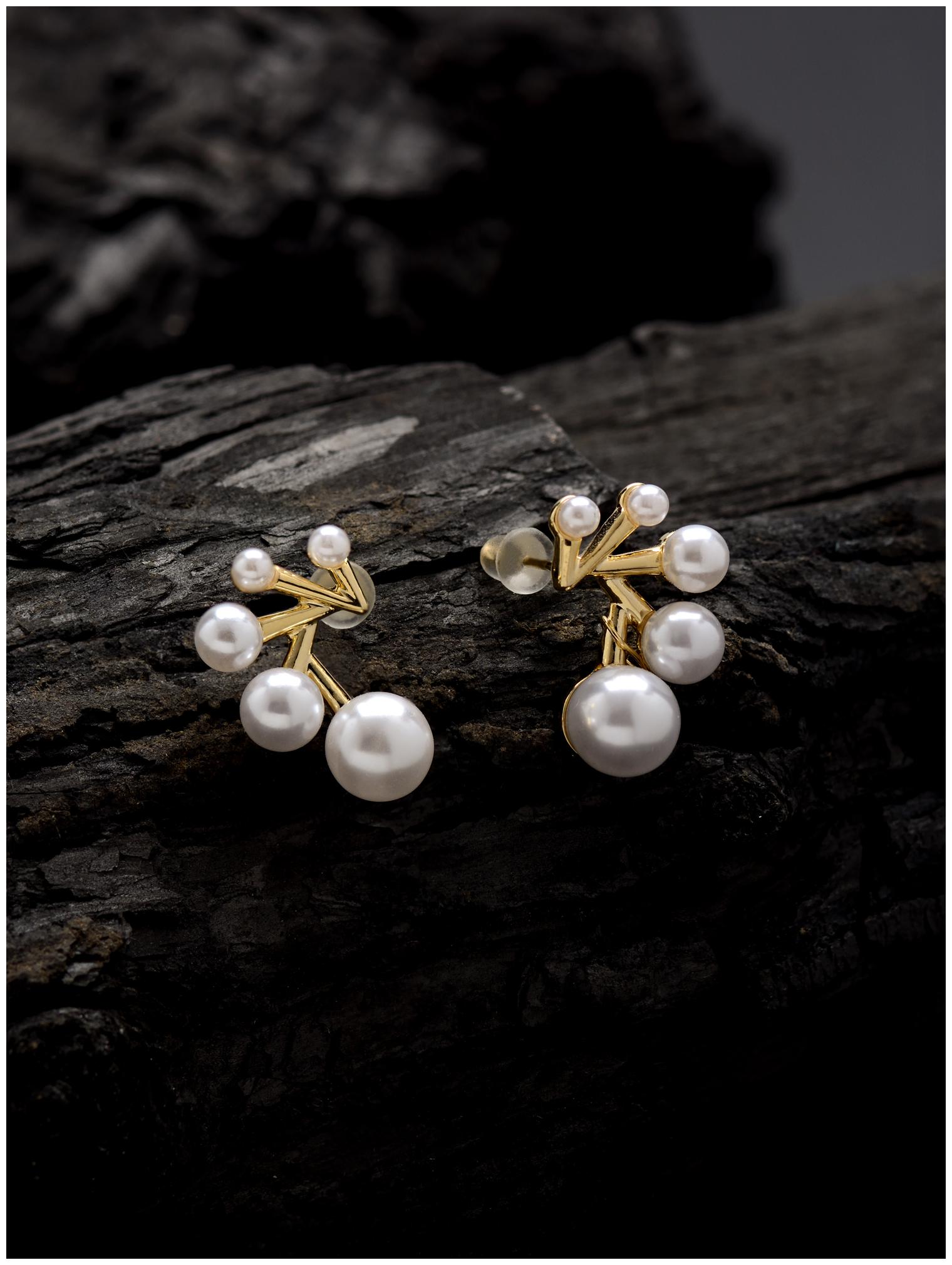 

E2O Contemperory White Beads Stud Earring