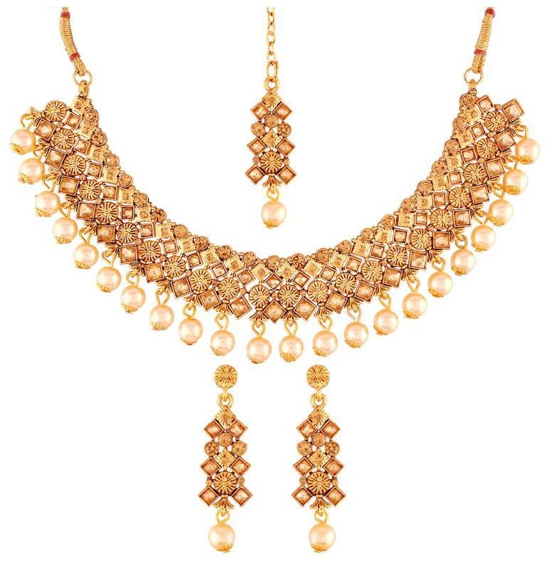 

Etnico Gold Plated Stone Studded Pearl Traditional Choker Necklace Set with Earrings Maang Tikka for Women