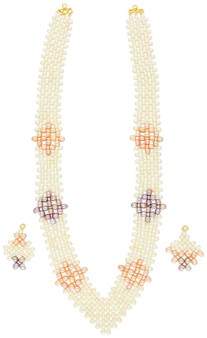 

FLOWER DESIGN JAALI PEARLS NECKLACE BY SRI JAGDAMBA PEARLS