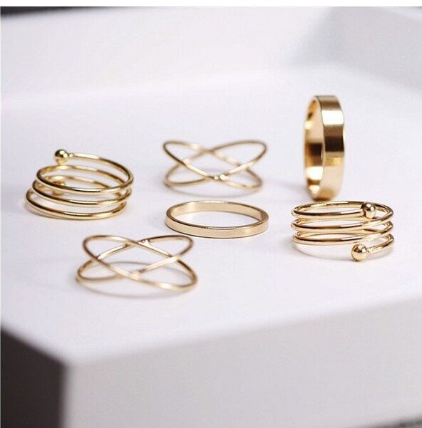

Golden Celebrity Ring Set