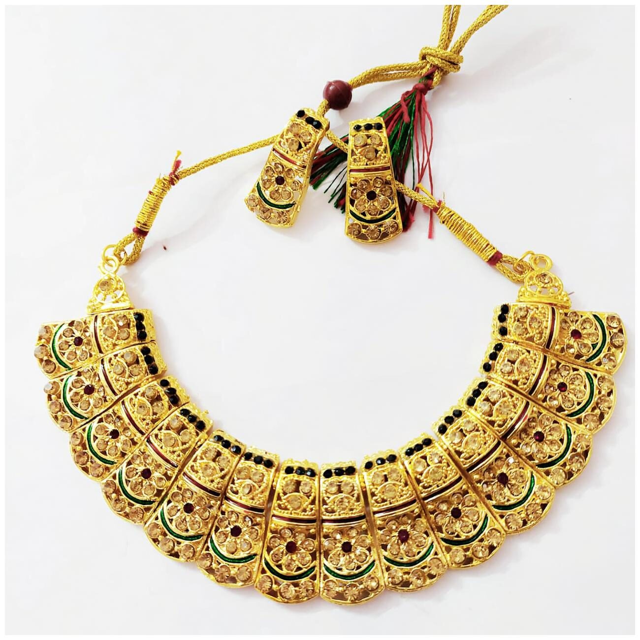 

Halltree Fashionable Necklace Set with Earrings