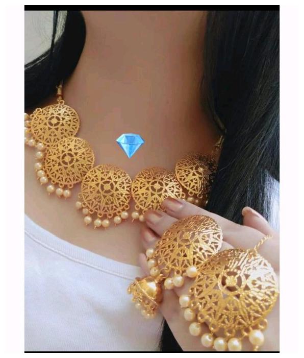 

Halltree Fashionable Necklace Set with Earrings