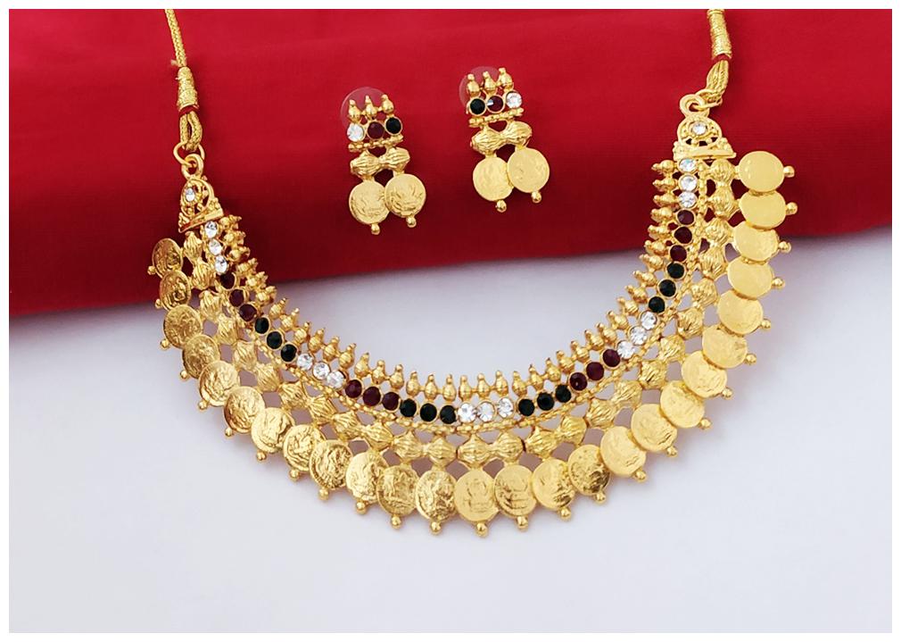 

Halltree Fashionable Necklace Set with Earrings