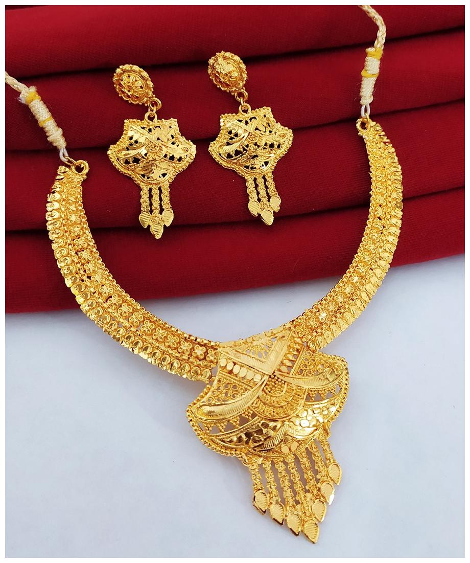 

Halltree Fashionable Necklace Set with Earrings
