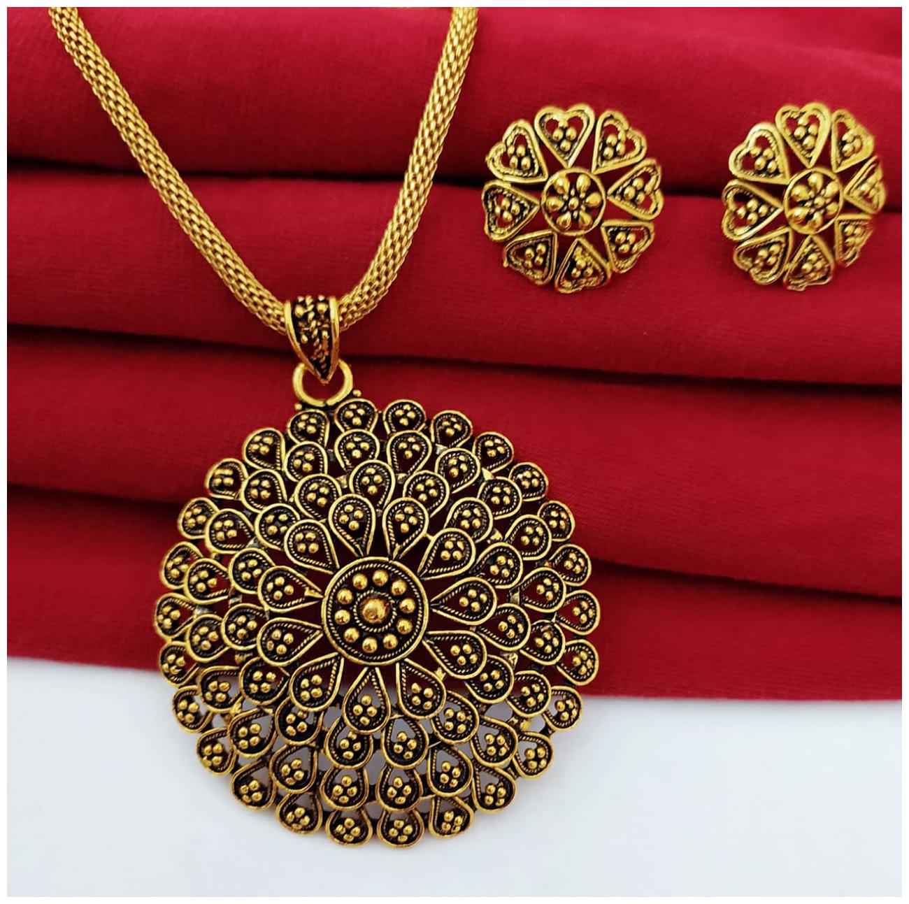 

Halltree Gold Plated Fashionable Pendent Set with chain and Earrings
