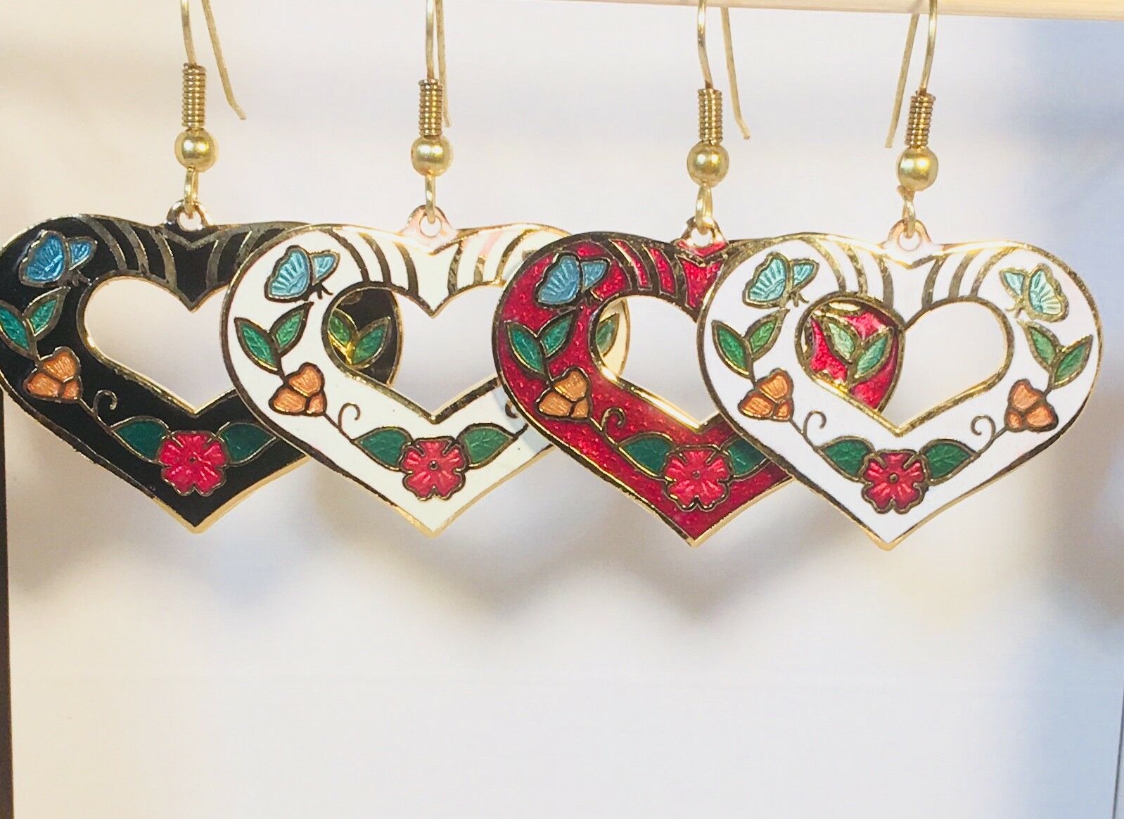 

HEART DANGLE EARRINGS Stefano Vintage new Cloisonne Gold Plate Factory Prices