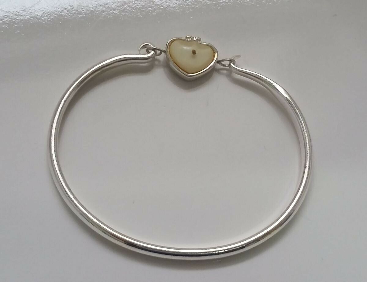 

Heart Evil Eye Ivory Enamel Silver-tone Shiny metal Bangle Bracelet F0-1 2