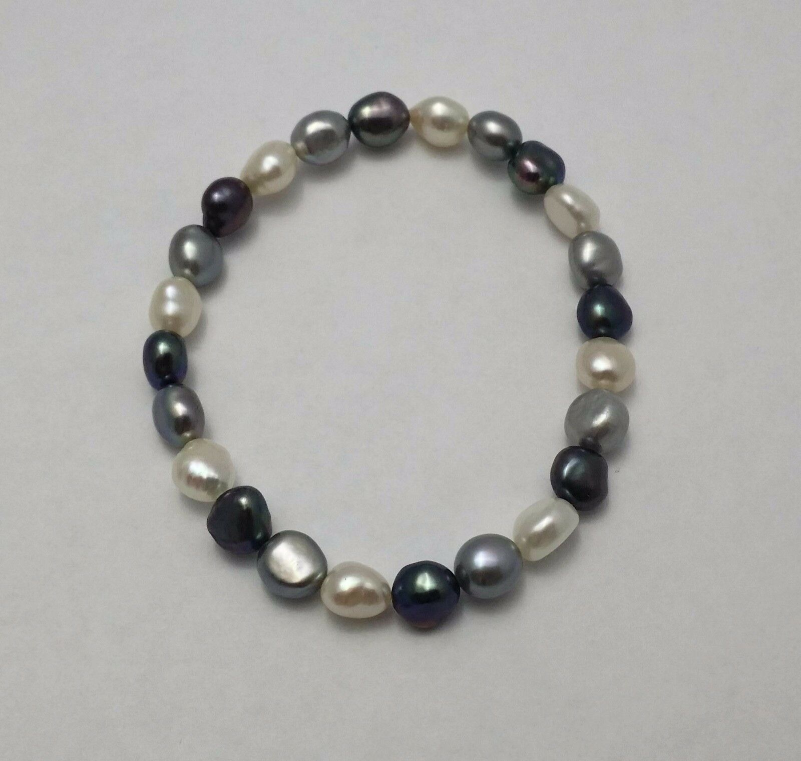 

Honora Freshwater Pearl Gray White Stretch Bracelet Bridal Wedding