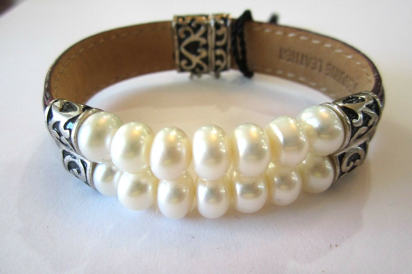 

HONORA STER SILVER LEATHER DOUBLE ROW CULTURED FRESH WATER PEARL BRACELET