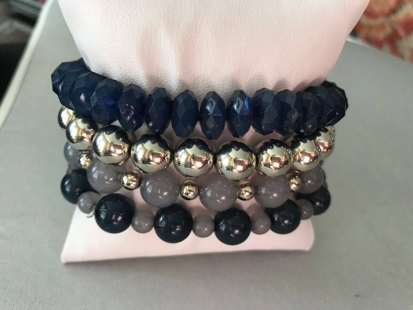 

JACLYN SMITH STRETCH BRACELETS BLUE GREY SILVER SET OF 4