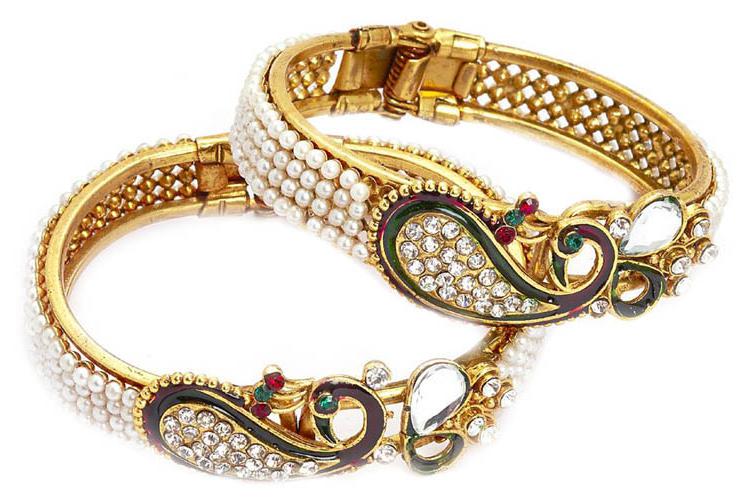 

Jewels Gehna American Diamond Gold Plated bKada Set
