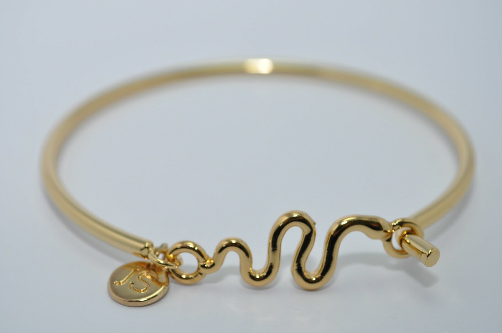 

JULES SMITH 14k Plated Yellow Gold Hook Up Snake Bangle Bracelet Jewelry