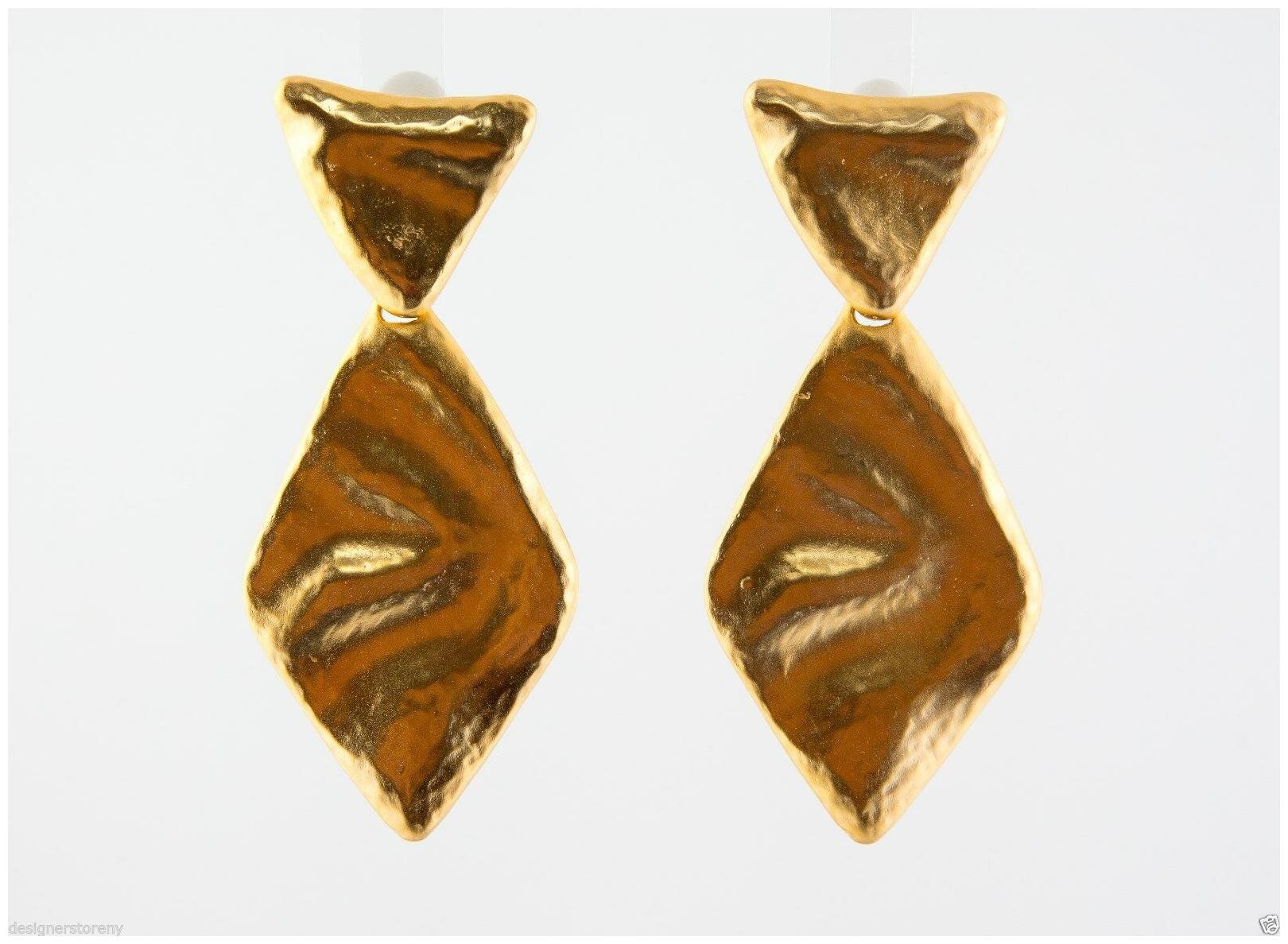 

Kenneth Jay Lane Satin Gold Triangle Top Diamond Drop Pierce Earrings