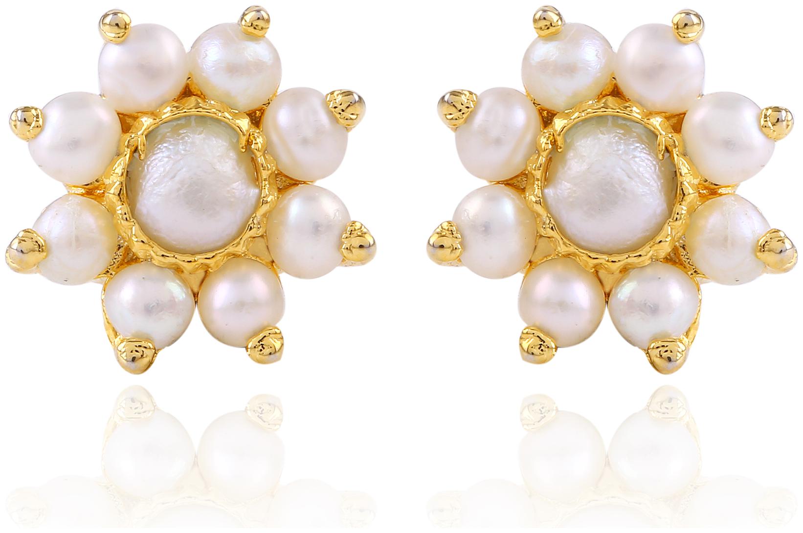 

KRISHNA PEARLS White Stud For Women