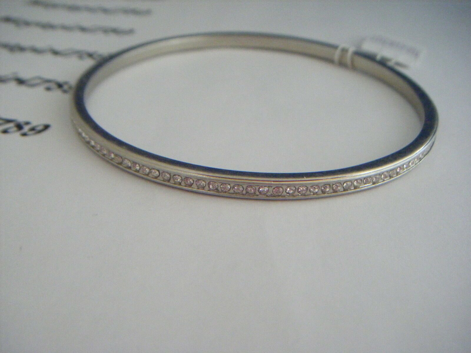 

Lia Sophia Adari Medium Silver Tone Bangle Bracelet RV 48