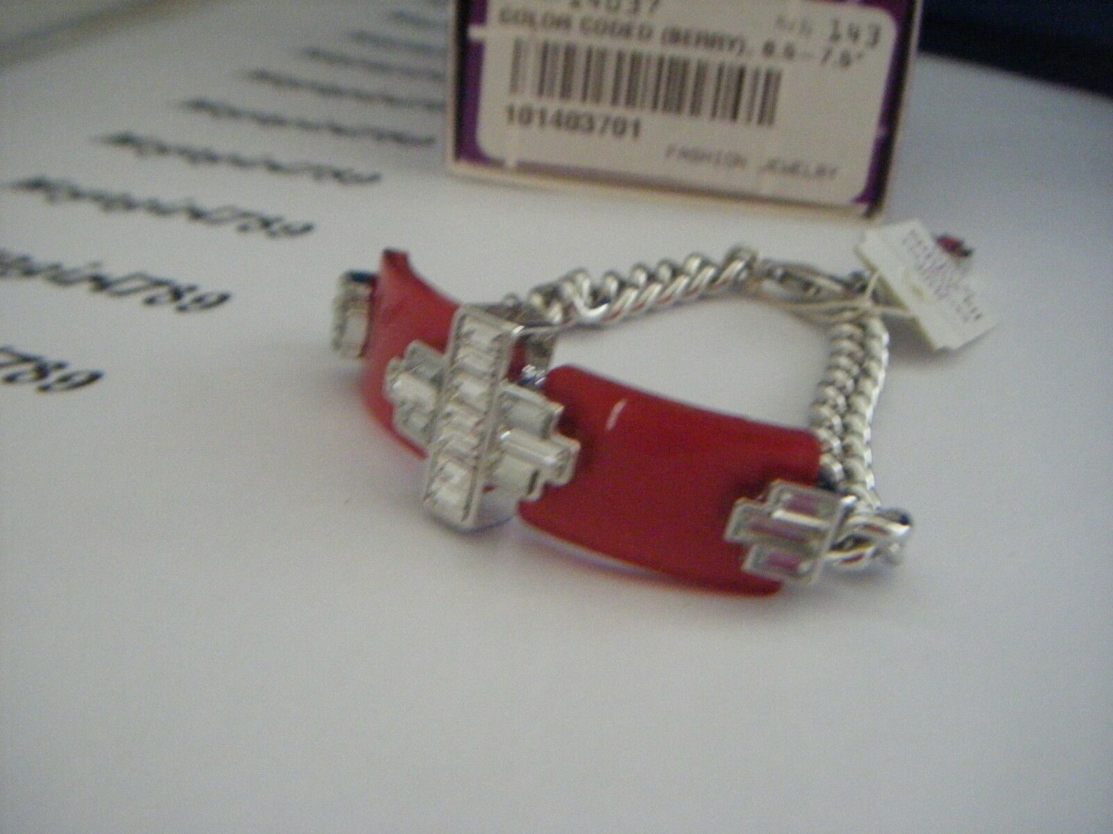 

Lia Sophia Color Coded Berry Bracelet RV 78 NIB