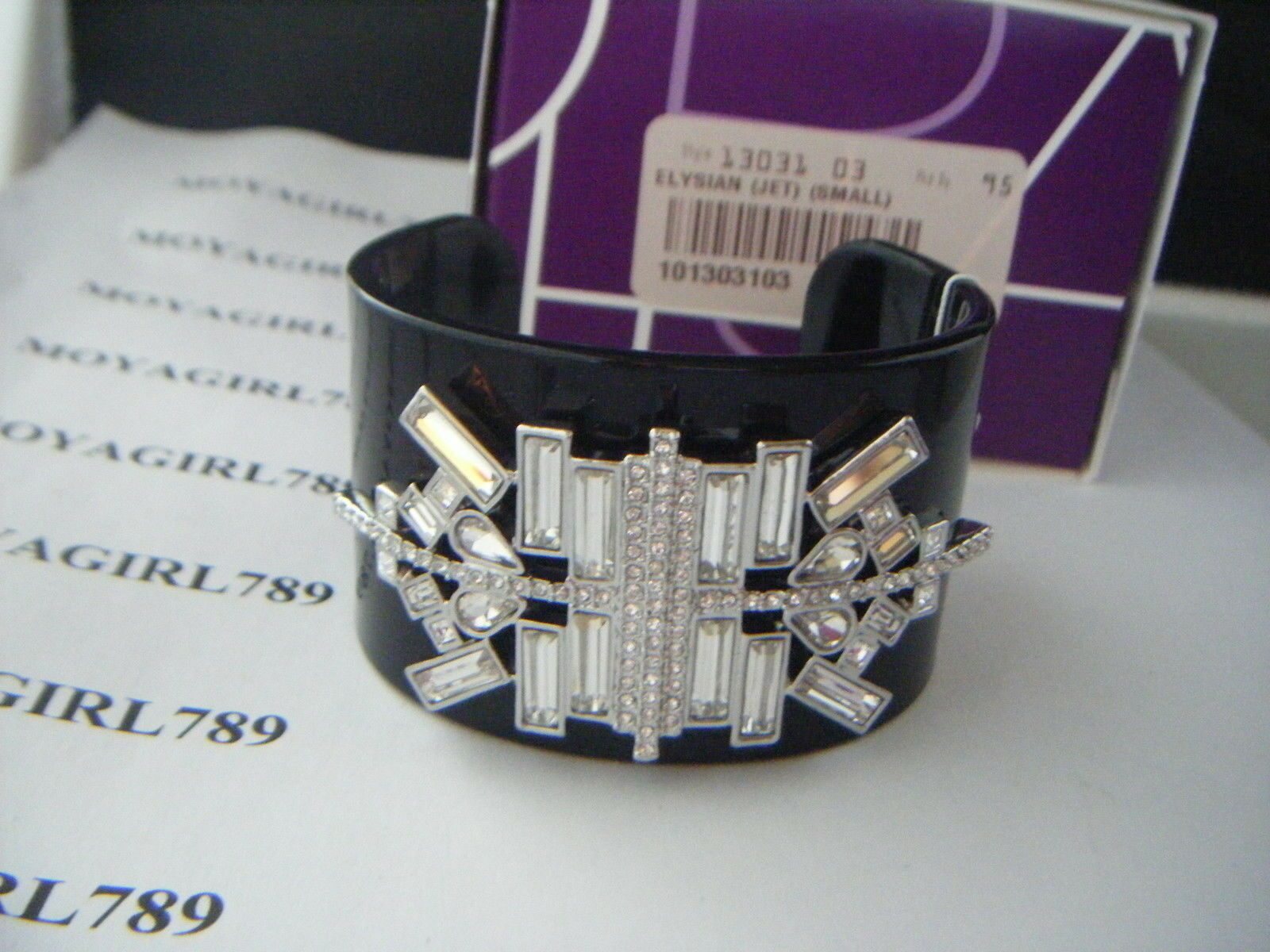 

Lia Sophia Elysian Jet Small Bracelet RV 98 NIB