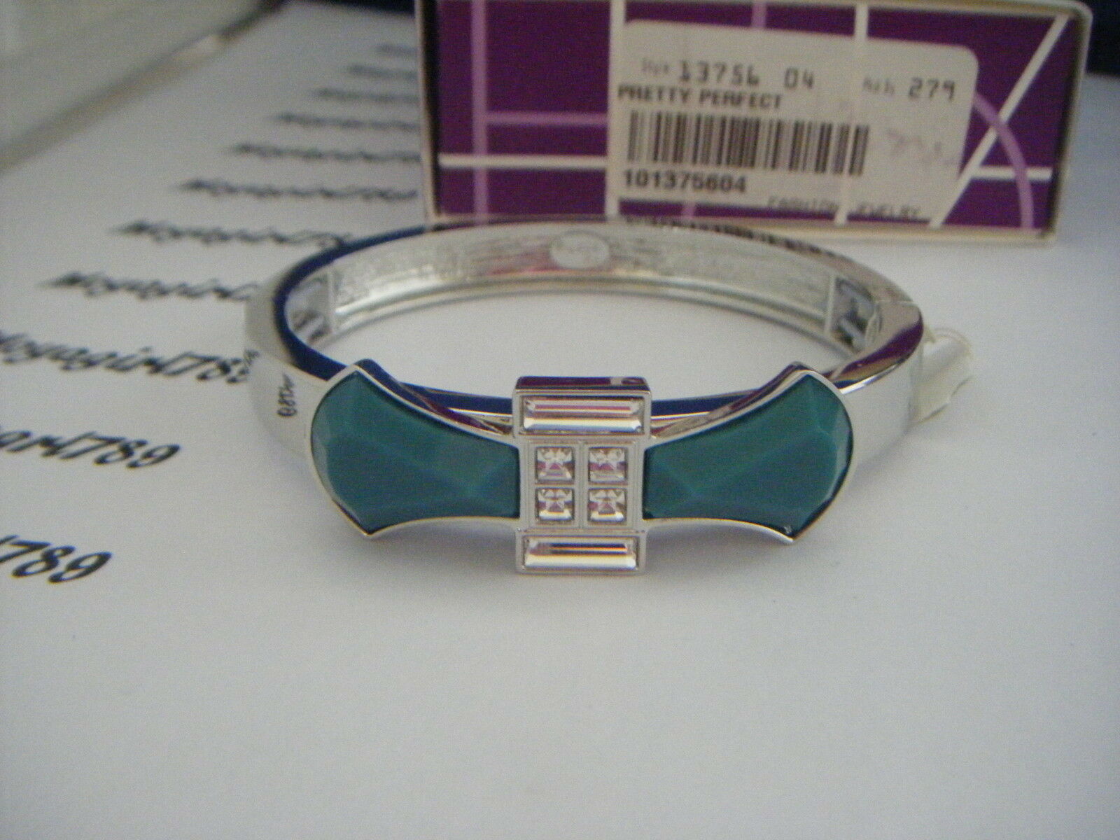 

Lia Sophia Pretty Perfect Medium Stretch Bracelet RV 78 NIB