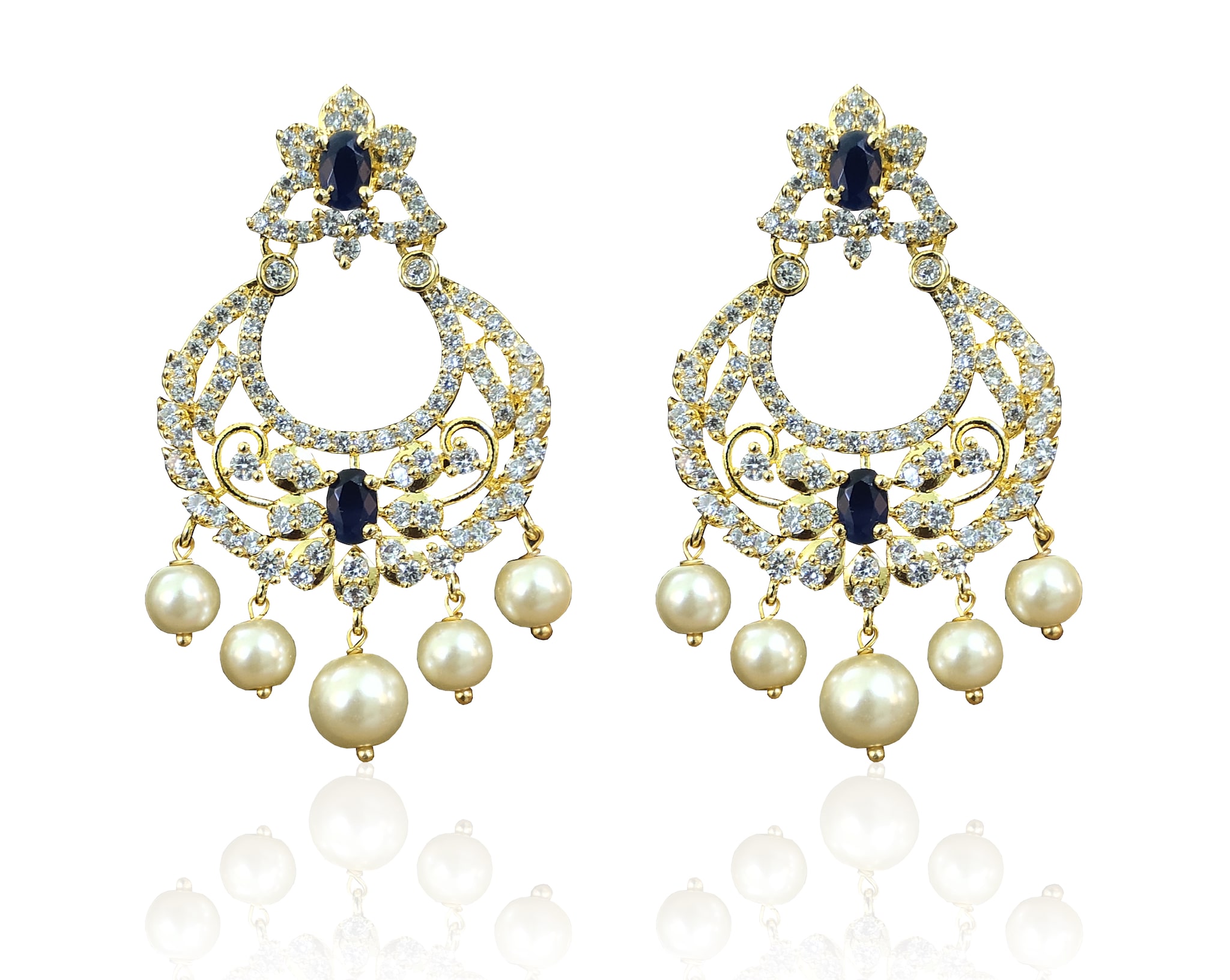 

Mukutmoni Design Stylish Pearls Earrings And Women