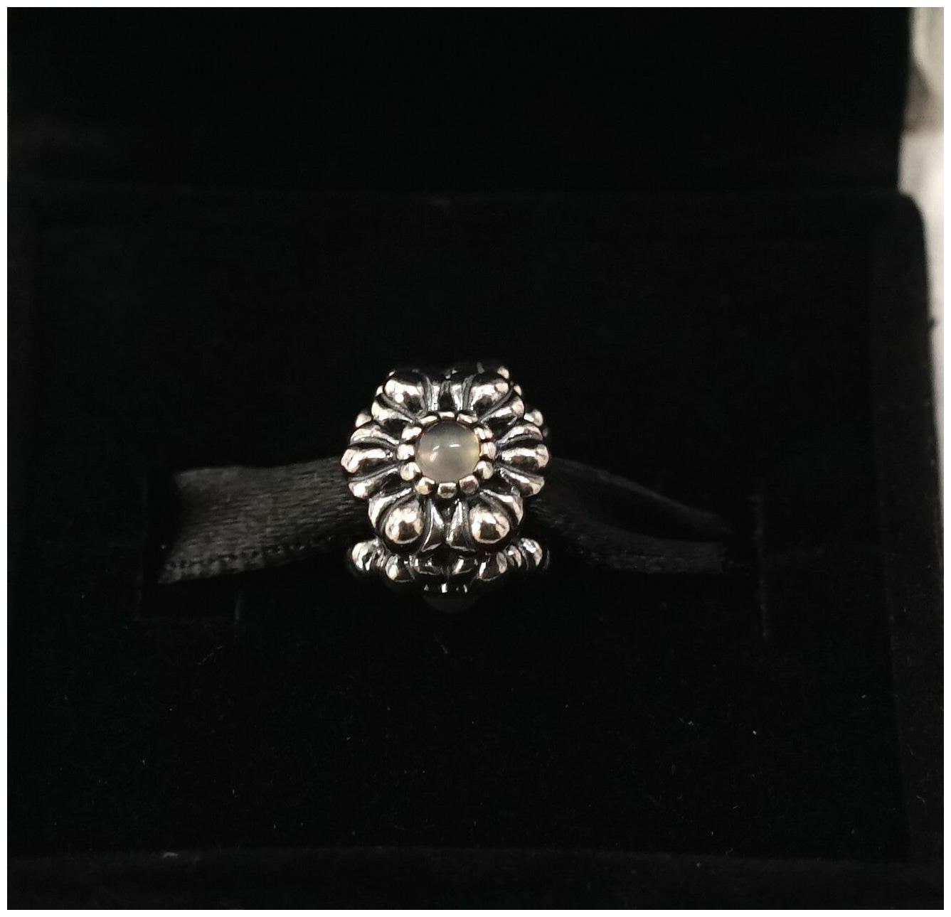

NEW Authentic PANDORA Sterling Silver Birthday April Bloom Charm 790580BK