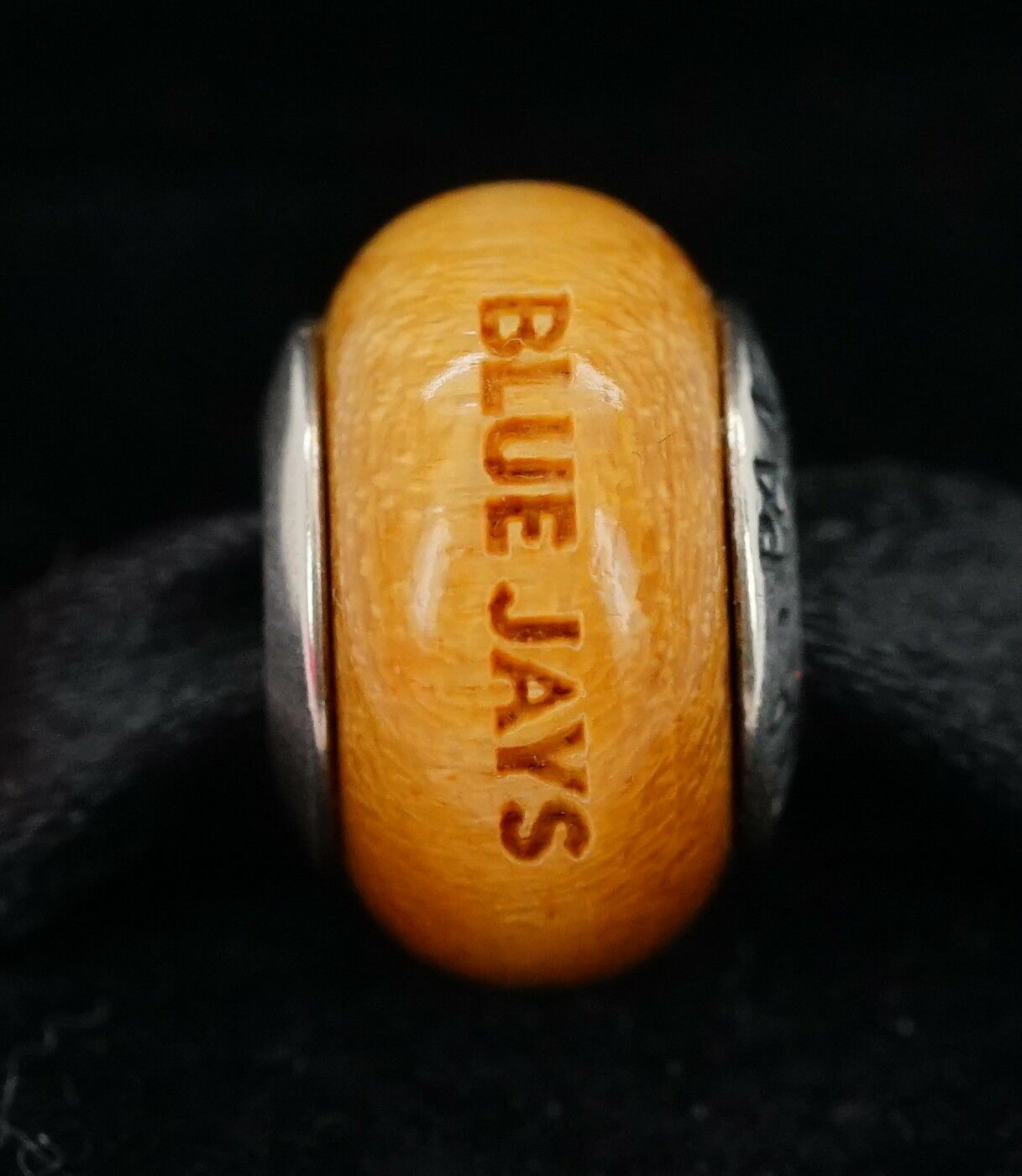 

NEW Authentic Pandora Toronto Blue Jays Wood Murano Bead Charm USB790705-G029
