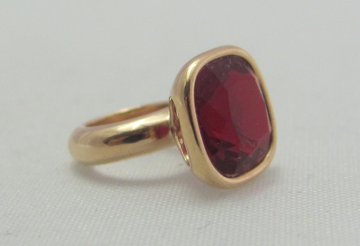 

New Authentic Endless Big Red Cube Sterling Silver Rose Gold Plated Charm